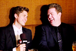 tumblr_mmjv1cQKEX1qleje6o5_r1_250.gif