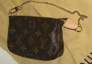 lvminipochetteaccessorie.jpg