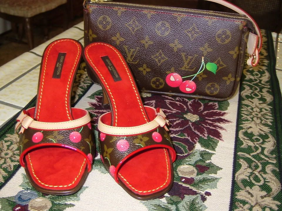 2005_0423LVShoes0026.jpg