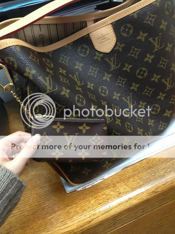 Lv monogram color difference : r/Louisvuitton