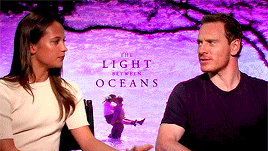 tumblr_obfa84wB1V1qzs7uio6_400.gif
