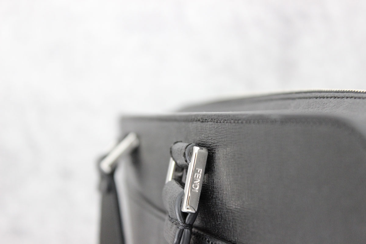 fendizuccabriefcase4897.jpg