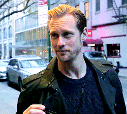 tumblr_ny10gdhNfX1ty8mi0o5_250.gif