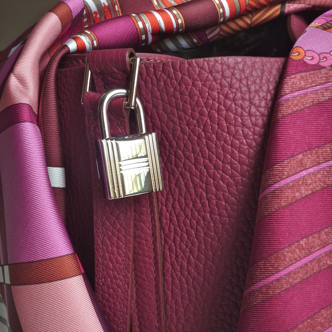 Hermes%20Picotin%20rubis.jpg