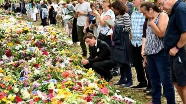 Princess Beatrice's husband Edoardo looked pensive as he paid tribute to the Queen