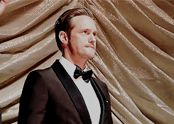 tumblr_o2lt6nBDZl1qlgnv9o1_r2_250.gif
