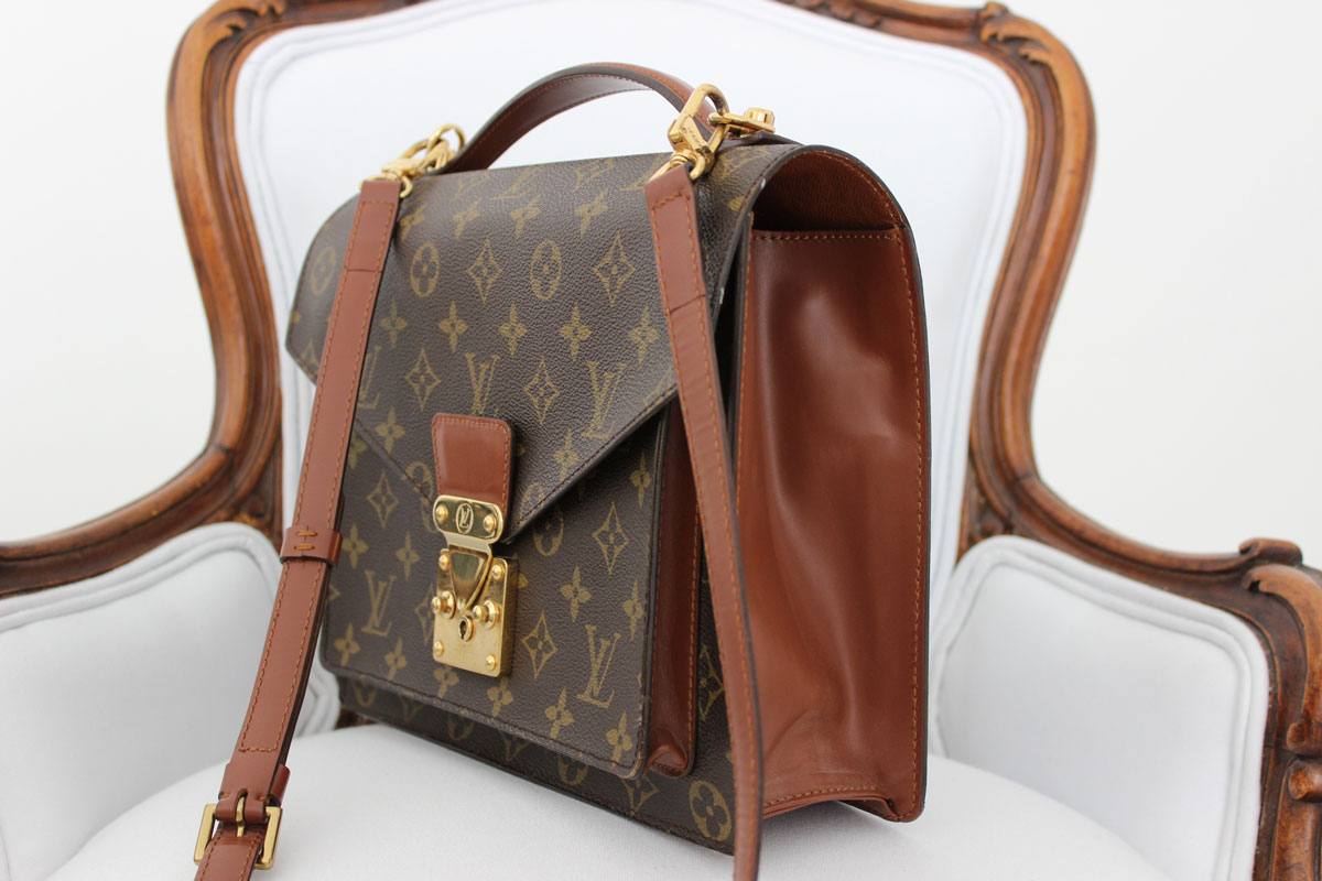 Why you should buy the Vintage Louis Vuitton Monceau  Vintage Designer Bag  review,Try on, What fits 