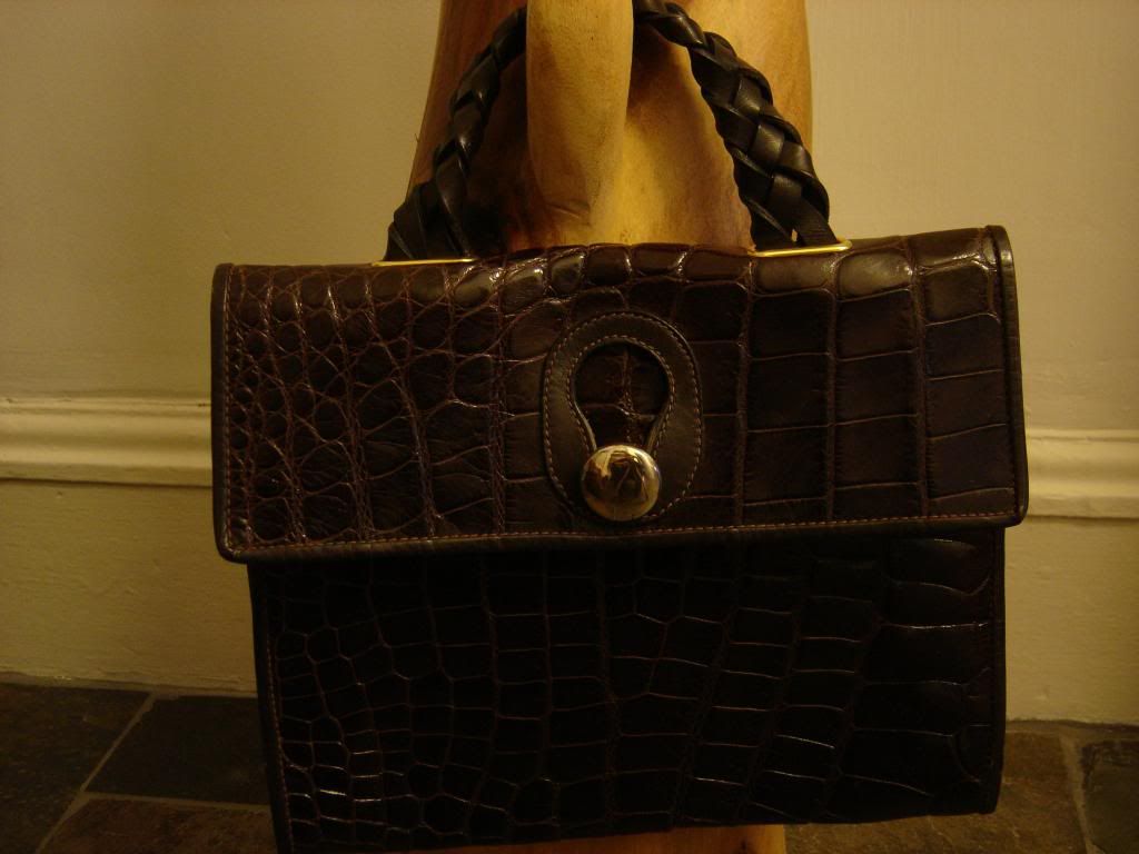 Rare Vintage 1960s Saks Fifth Avenue Twist Lock Handle Quilted Handbag