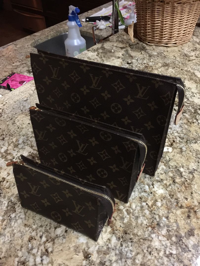 LOUIS VUITTON TOILETRY POUCH 15,19 & 26 REVIEW