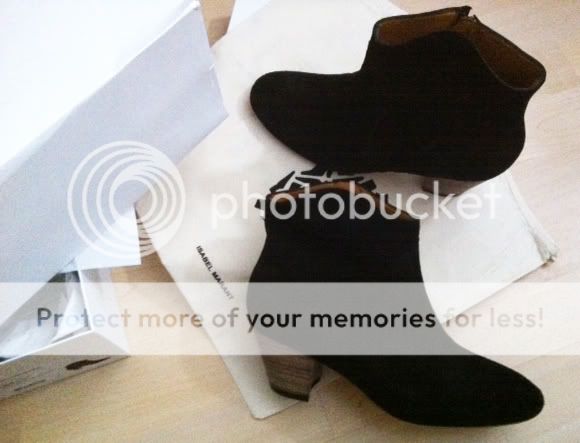 IMblacksuede.jpg