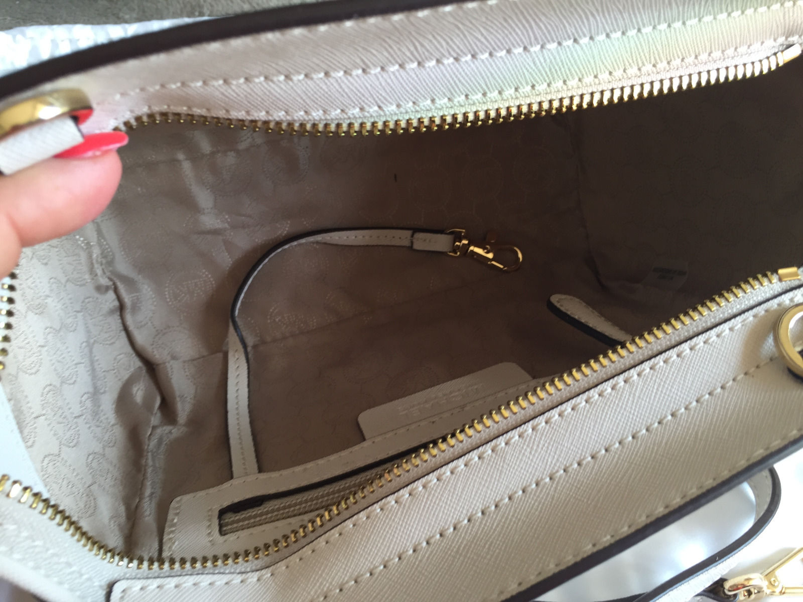 HOW TO SPOT A FAKE MICHAEL KORS HAMILTON? - Shiny Syl blog