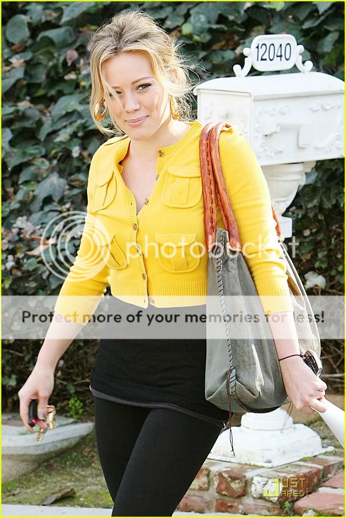 hilary-duff-muxo-handbag-06.jpg