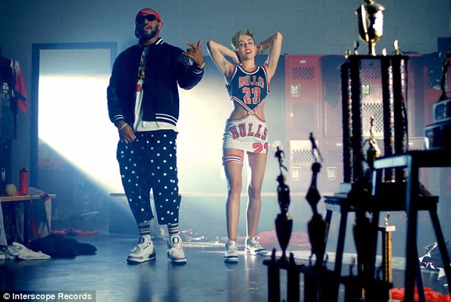 article-2431017-183BBFAE00000578-971_634x425.jpg