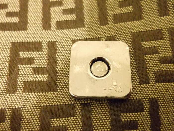 8Rieg8S.jpg