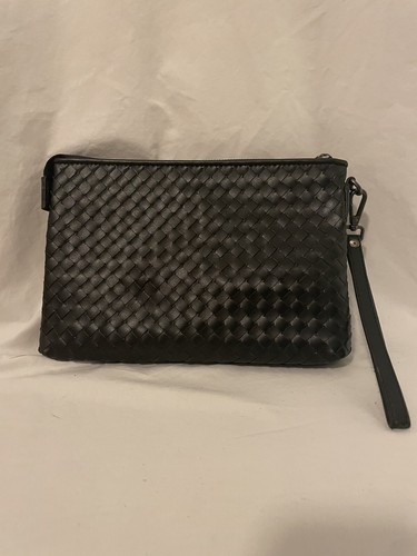 Can anyone ID this Bottega Veneta bag? Only told it's “vintage BV