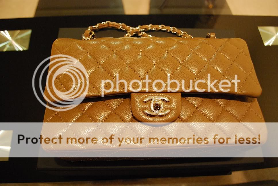 Chanel_MedFlap_DkBeige_2.jpg