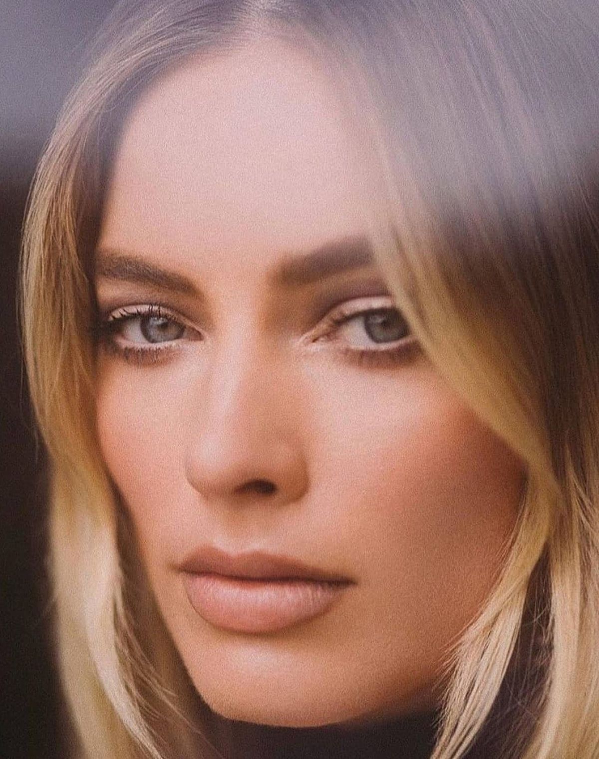 margot-robbie-for-chanel-at-cannes-2019-5.jpg