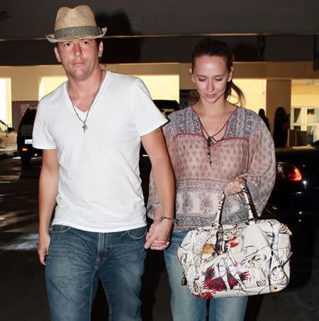 jennifer-love-hewitt-prada-fairy-ba.jpg