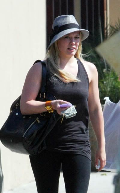 hilary-duff-7199-5.jpg