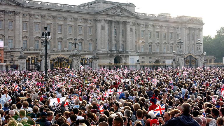 Crowds outside Buckingham Palace for the Party at the Palace concert in 2002